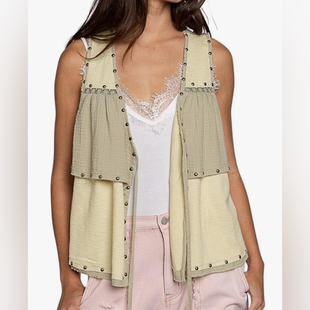 POL studded open jacket vest, small